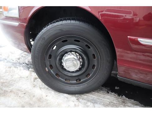 Used 2006 Mercury Grand Marquis GS image 14