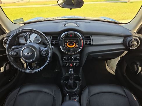 Used 2018 MINI Cooper 4-Door Hardtop FWD image 14