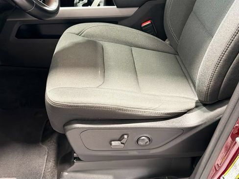 Used 2022 RAM 1500 Big Horn AWD/4WD image 17