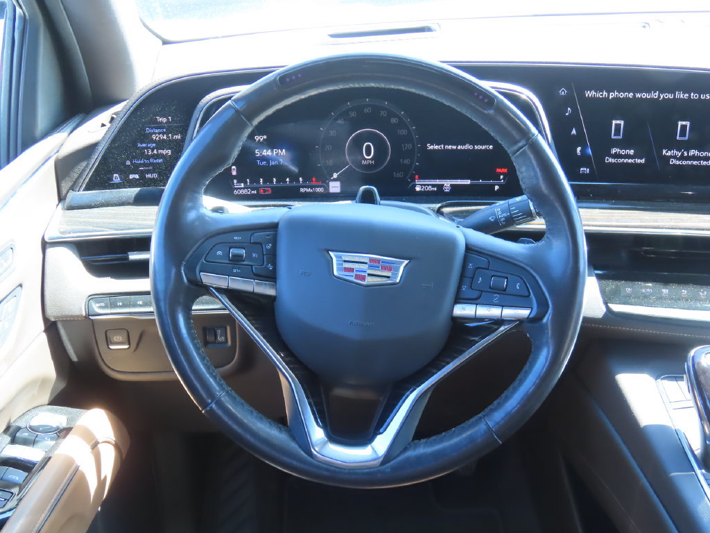 Used 2022 Cadillac Escalade Premium Luxury AWD/4WD image 6