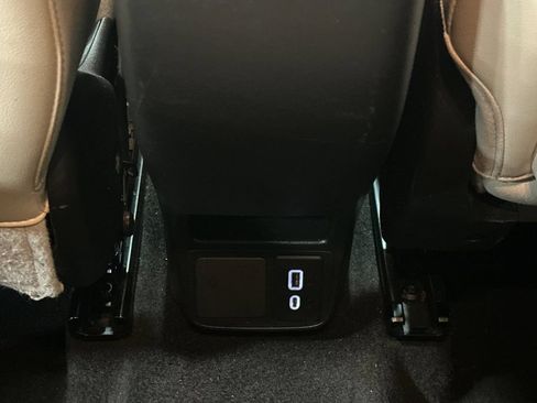 Used 2020 Buick Encore GX Select AWD/4WD image 14