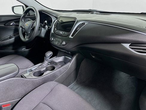 Used 2023 Chevrolet Malibu LT image 28