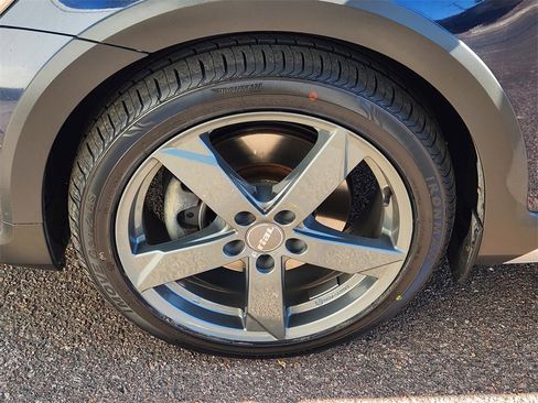 Used 2018 Volkswagen Golf Alltrack SEL image 32