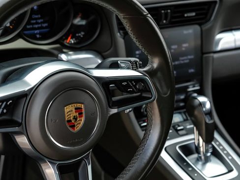 Used 2019 Porsche 911 Carrera RWD image 13