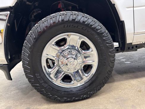 Used 2022 RAM 2500 Big Horn AWD/4WD image 40
