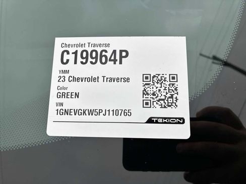 Certified 2023 Chevrolet Traverse LT w/ Rear Camera Mirror Package image 33