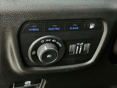 Used 2024 Jeep Grand Cherokee Limited 4xe image 15