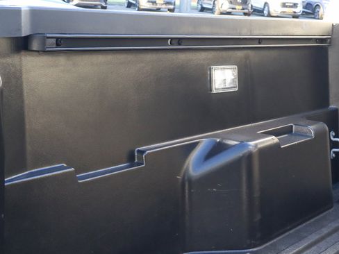 Used 2024 Toyota Tacoma TRD Off-Road image 15