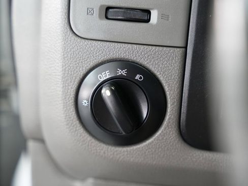 Used 2019 Nissan NV 3500 S RWD image 24