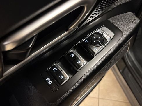 Used 2023 Kia Telluride LX image 28
