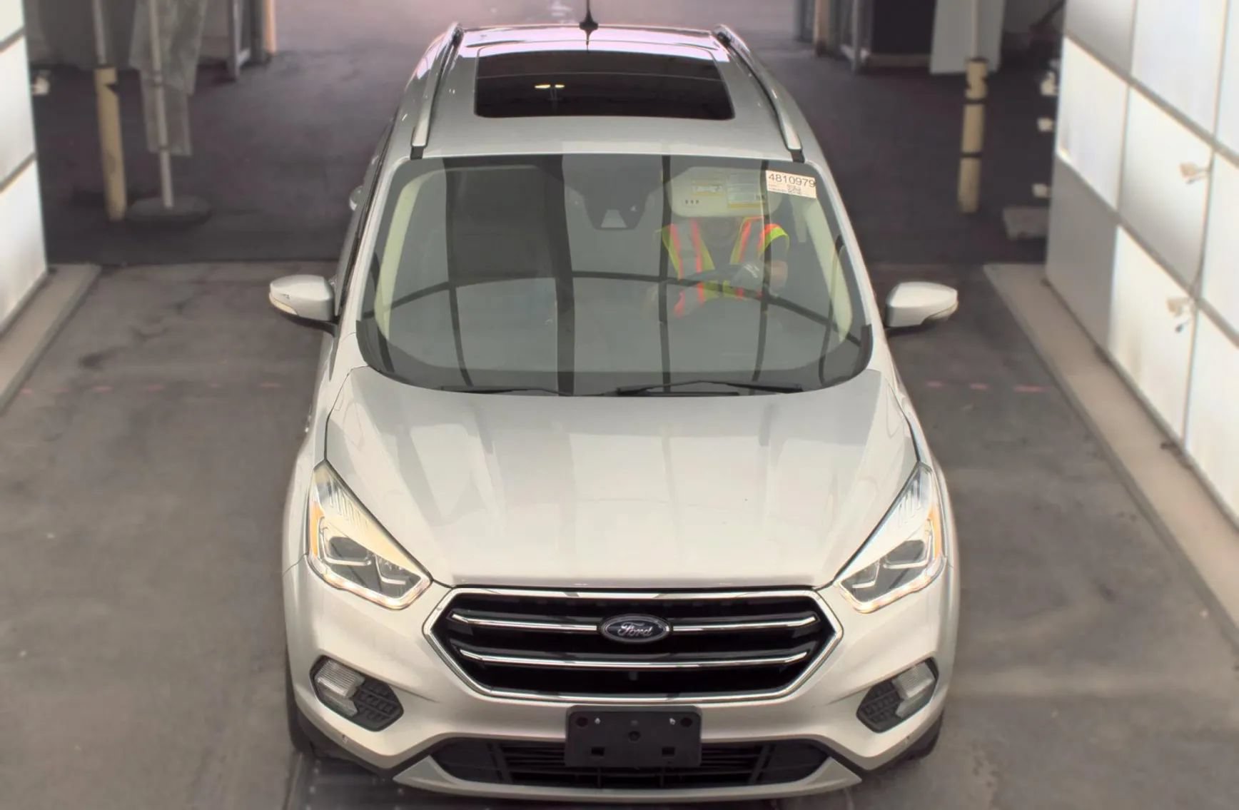Used 2018 Ford Escape Titanium w/ Ford Safe & Smart Package AWD/4WD image 2