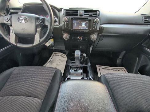 Used 2018 Toyota 4Runner TRD Off-Road image 10