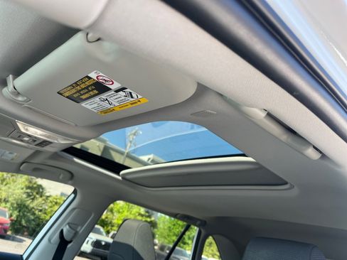 Used 2025 Toyota RAV4 XLE w/ Convenience Package FWD image 38