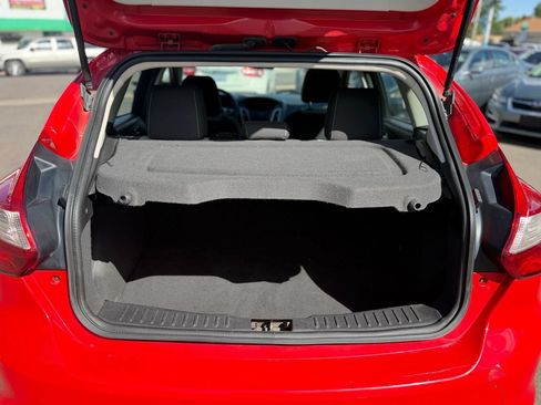 Used 2012 Ford Focus SE FWD image 8