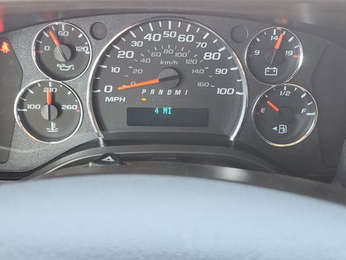 New 2025 Chevrolet Express 2500 w/ Driver Convenience Package image 13