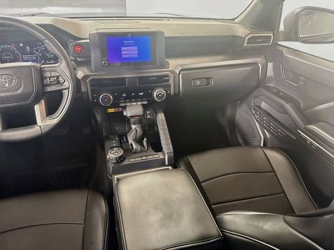 Certified 2025 Toyota 4Runner TRD Off-Road AWD/4WD image 23