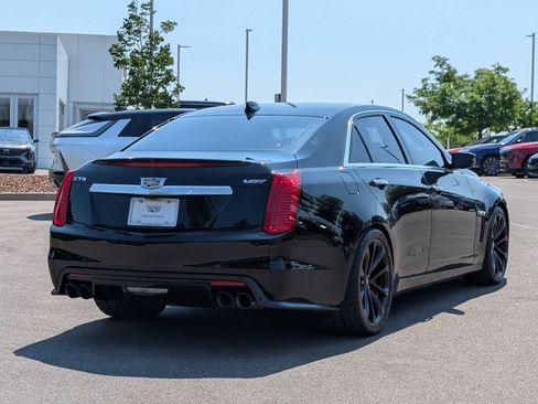 Used 2018 Cadillac CTS V w/ Luxury Package RWD image 5