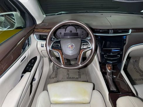 Used 2013 Cadillac XTS Luxury image 16