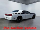 Used 2014 Dodge Challenger SXT image 3