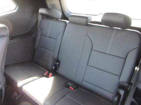 New 2026 GMC Acadia Elevation w/ Black Edition AWD/4WD image 14