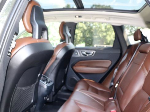Used 2018 Volvo XC60 T6 Inscription w/ Convenience Package AWD/4WD image 30