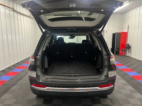 Used 2022 Jeep Grand Cherokee Limited 4xe AWD/4WD image 4