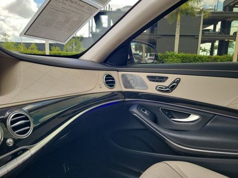 Used 2020 Mercedes-Benz S 560 Sedan image 31