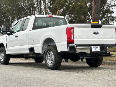 New 2026 Ford F250 XL w/ XL Chrome Package image 10