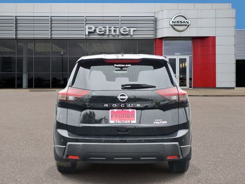 New 2026 Nissan Rogue S image 4