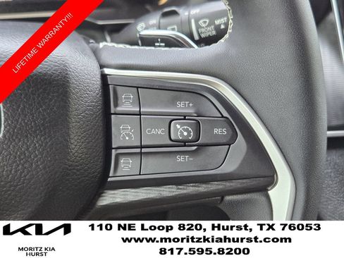 Used 2025 Jeep Grand Cherokee L Laredo RWD image 29