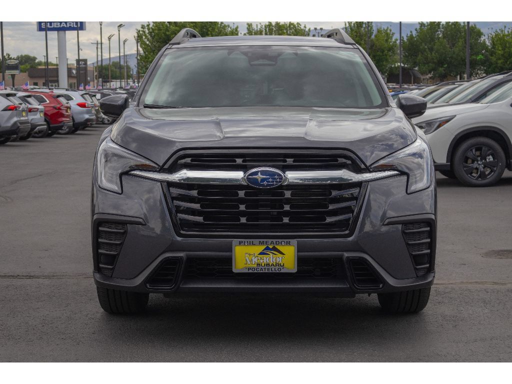 Used 2025 Subaru Ascent Premium AWD/4WD image 8