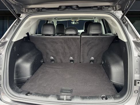 Used 2018 Jeep Compass Latitude w/ Cold Weather Group image 11