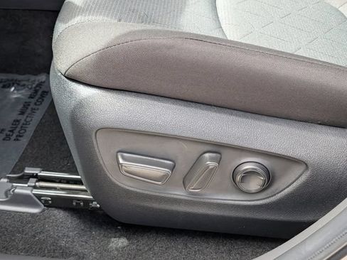 Certified 2025 Toyota RAV4 XLE AWD/4WD image 25