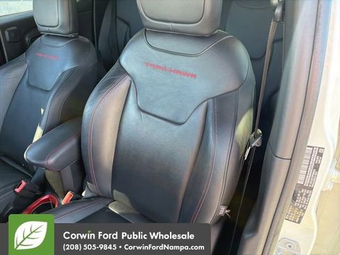 Used 2015 Jeep Renegade Trailhawk w/ Premium Leather Group AWD/4WD image 24