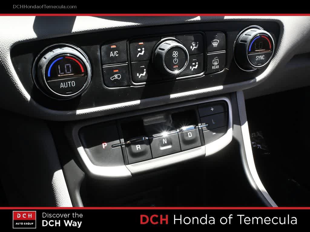 Used 2023 GMC Terrain SLT w/ Tech Package AWD/4WD image 10
