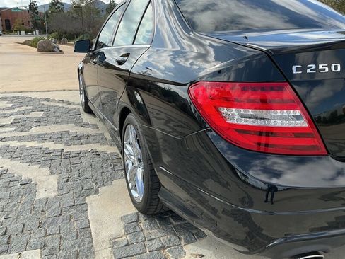 Used 2013 Mercedes-Benz C 250 Sedan image 13