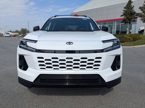 Used 2026 Toyota RAV4 SE w/ Weather Package FWD image 9