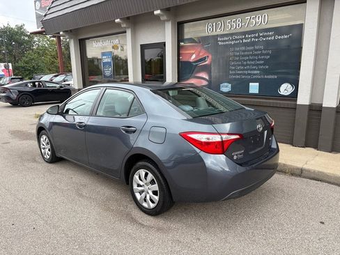 Used 2016 Toyota Corolla LE FWD image 3
