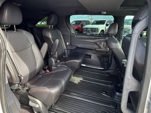 Used 2024 Toyota Sienna XSE w/ XSE Plus Package image 12