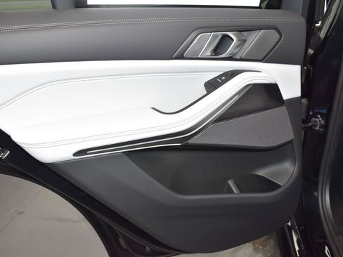 New 2026 BMW X5 sDrive40i w/ M Sport Package image 15