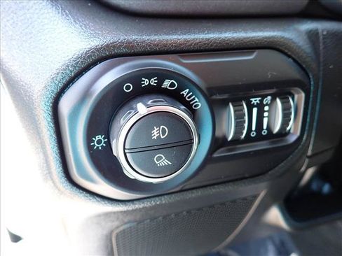 Used 2022 Jeep Gladiator Mojave w/ Cold Weather Group AWD/4WD image 15