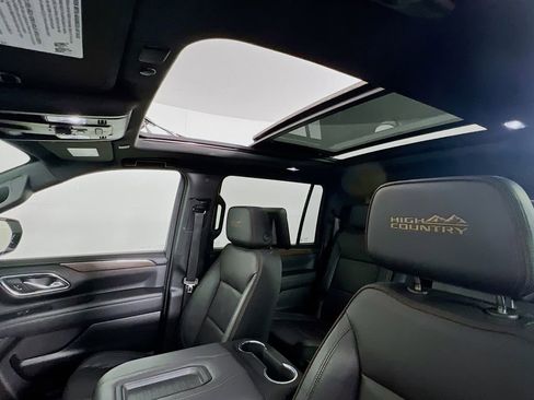 Certified 2023 Chevrolet Suburban High Country w/ LPO, Illumination Package AWD/4WD image 22