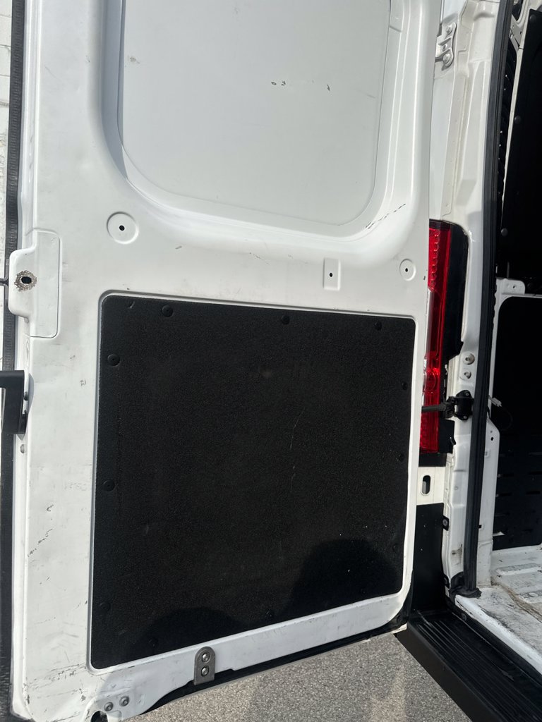 Used 2025 RAM ProMaster 2500 w/ Convenience Group FWD image 19