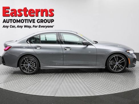 Used 2023 BMW 330i Sedan w/ M Sport Package RWD image 4