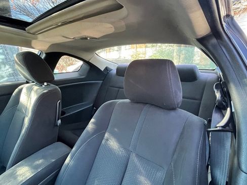 Used 2010 Nissan Altima 3.5 SR w/ Premium Pkg image 3