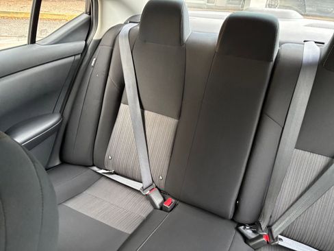 Used 2025 Nissan Sentra SV FWD image 34