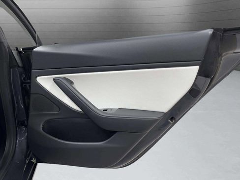 Used 2020 Tesla Model 3 Long Range image 21
