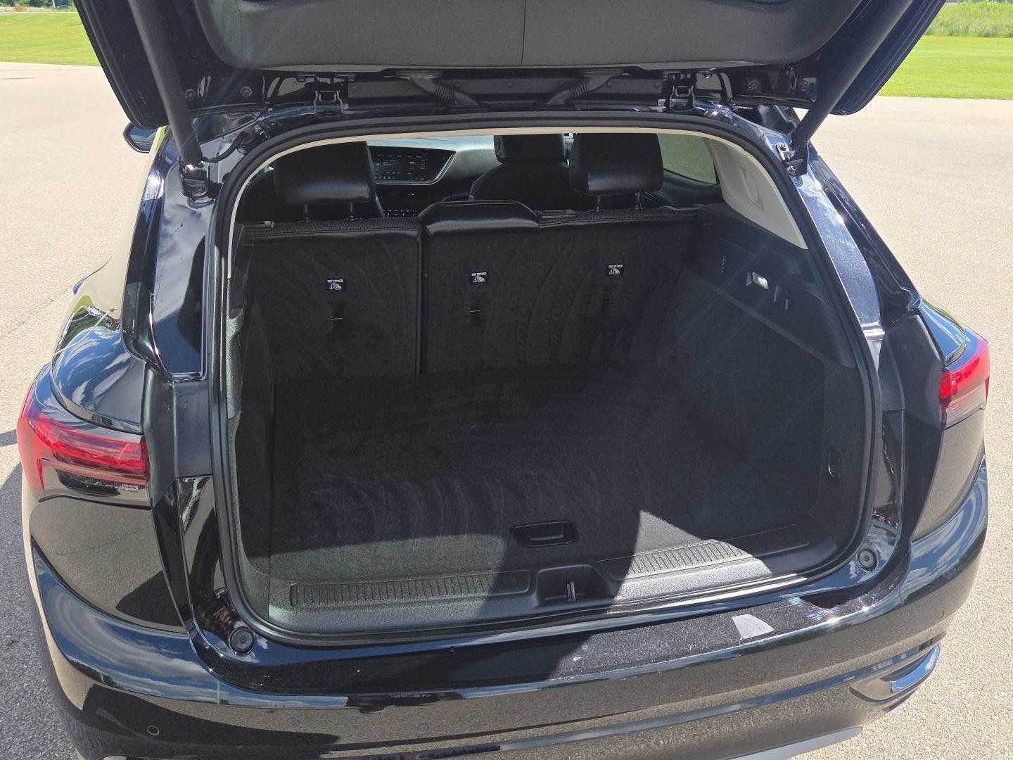 Used 2023 Buick Envision Preferred AWD/4WD image 6