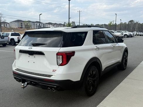 Used 2020 Ford Explorer ST w/ ST Street Pack image 6
