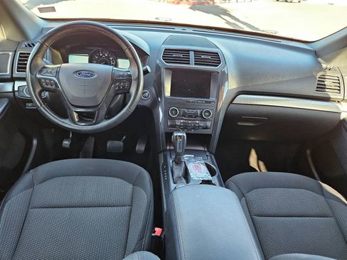 Used 2018 Ford Explorer XLT w/ Equipment Group 201A image 13